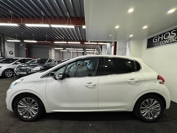 Used Peugeot 208 2016 for sale - 78897921: Photo