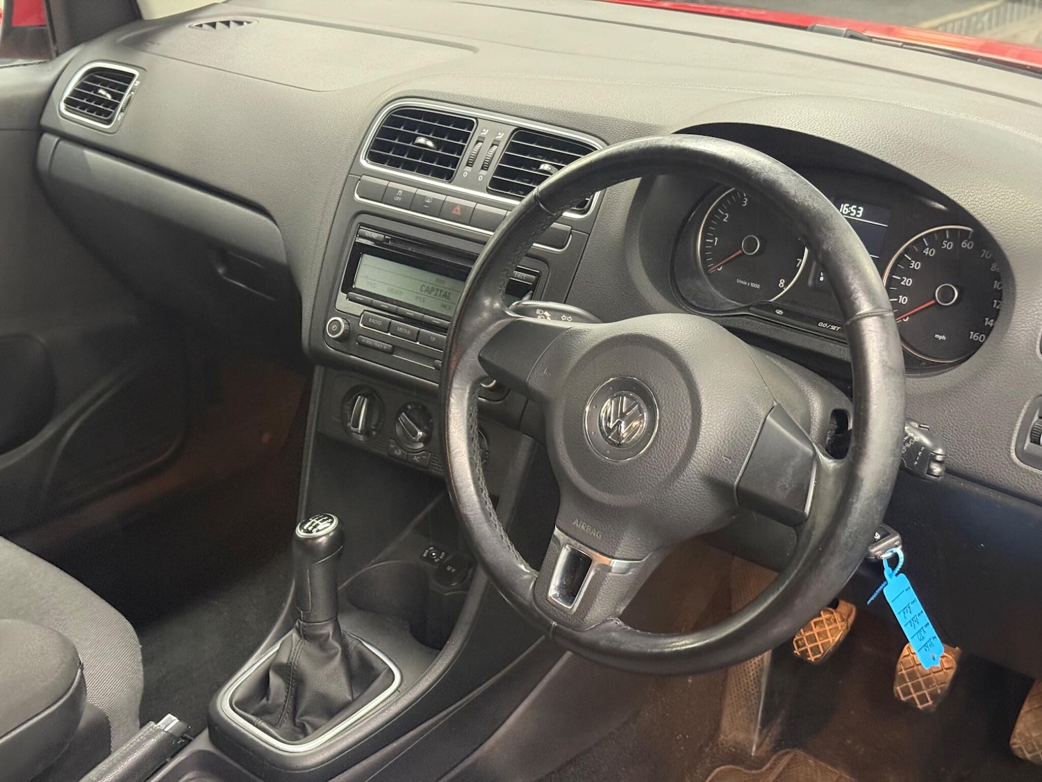 Used Volkswagen Polo 2010 for sale - 77970335: Photo 10