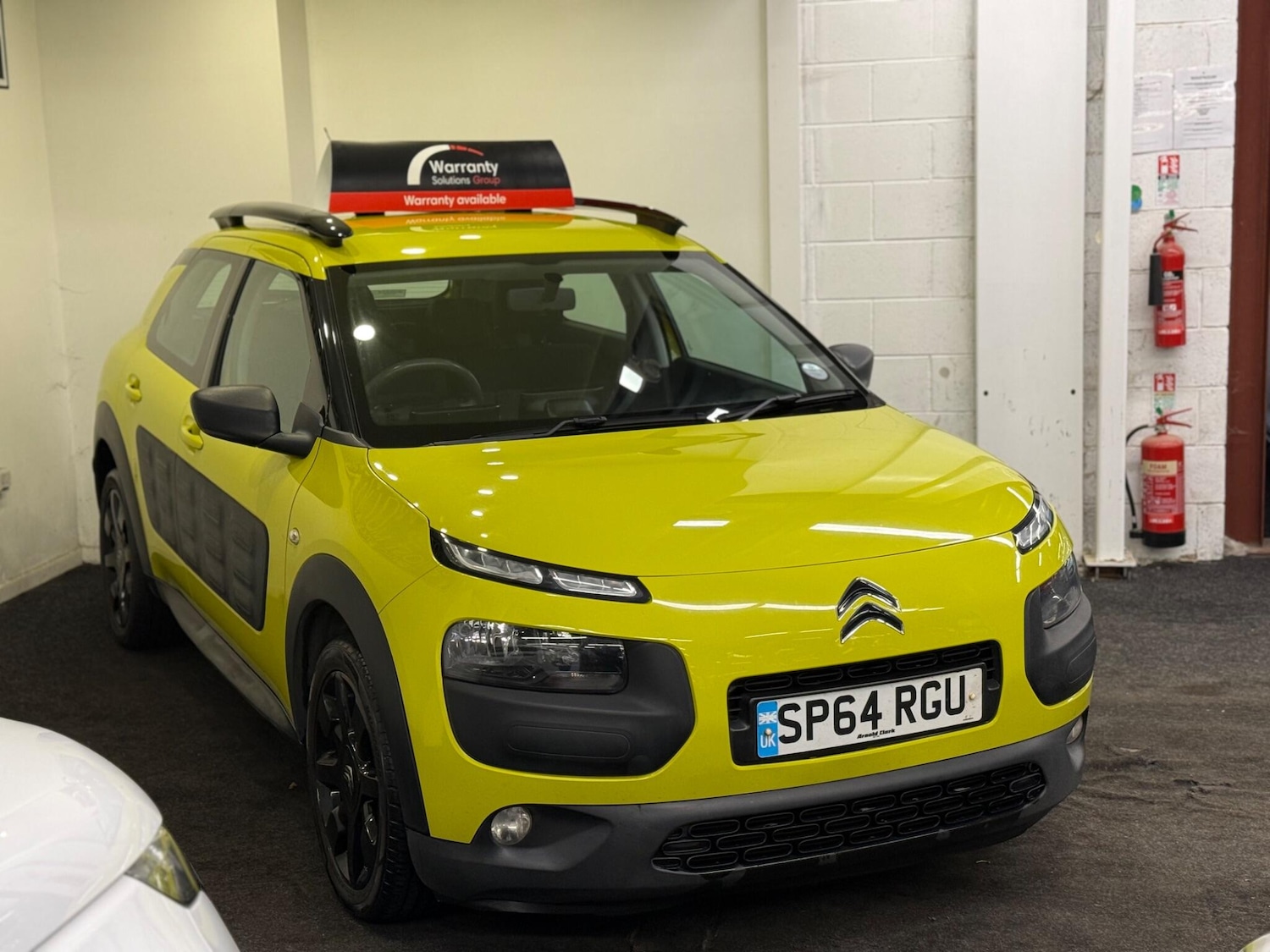 Used Citroen C4 Cactus 2014 for sale - 76607632: Photo 3
