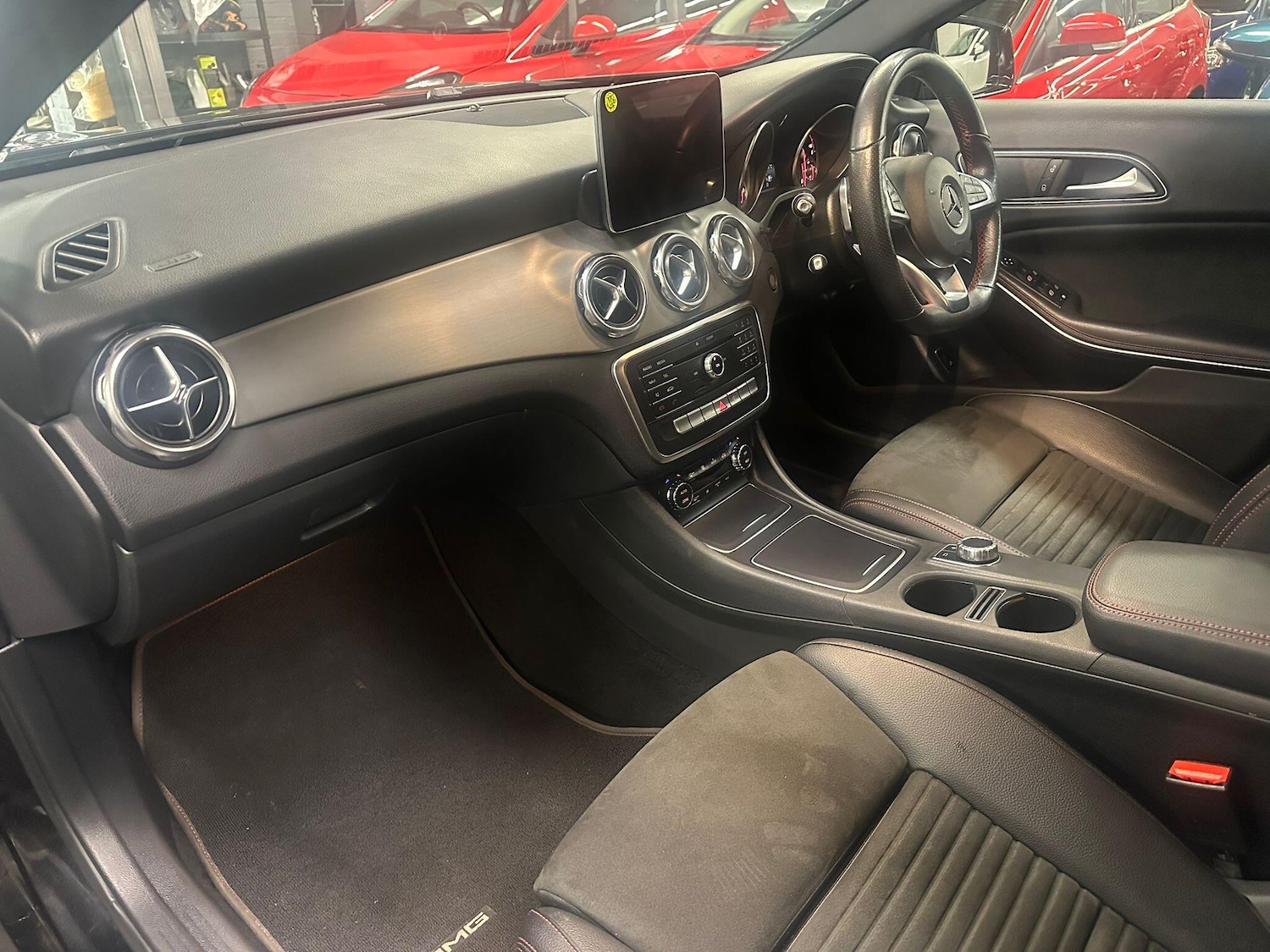Used Mercedes-Benz GLA 2019 for sale - 76024730: Photo 10