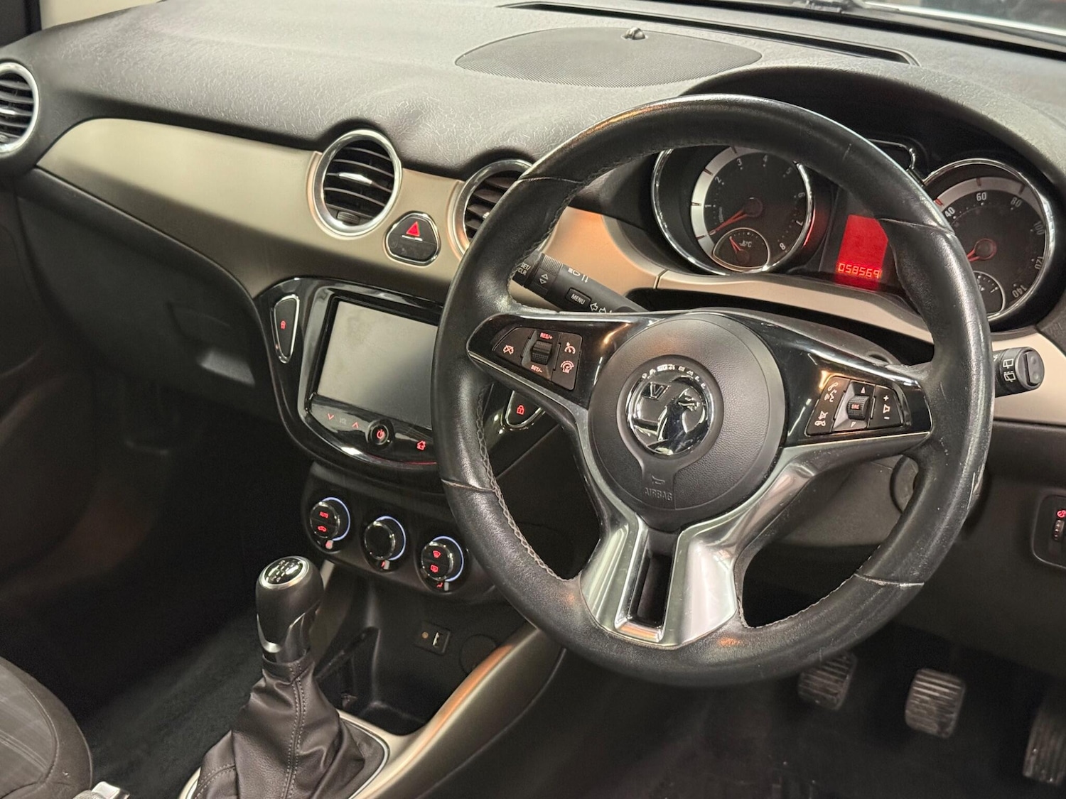 Used Vauxhall ADAM for sale - 78136065: Photo 11