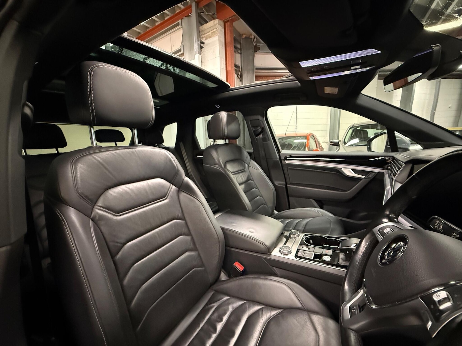 Used Volkswagen Touareg 2018 for sale - 78019961: Photo 19