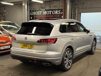 Used Volkswagen Touareg 2018 for sale - 78019961: Photo