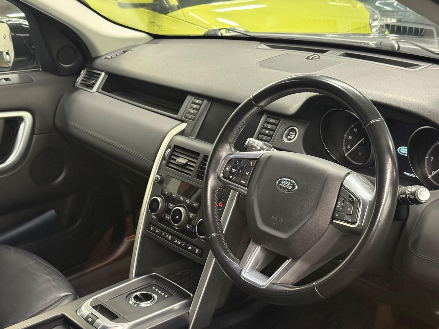 Used Land Rover Discovery Sport 2017 for sale - 77015478: Photo 11