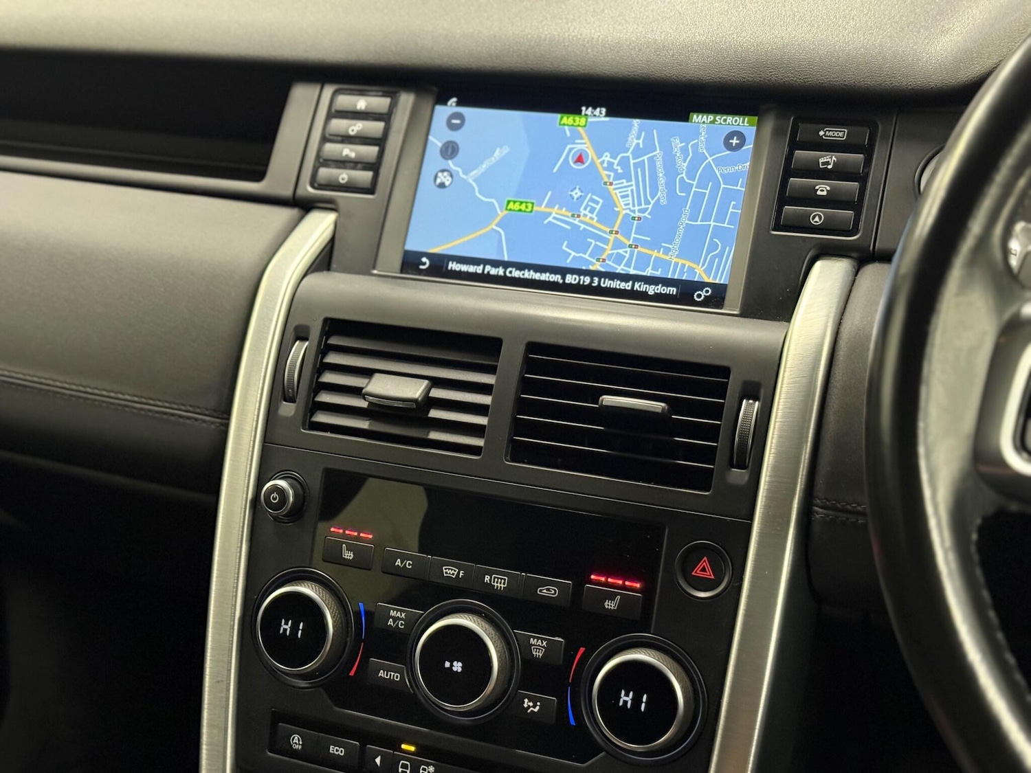 Used Land Rover Discovery Sport 2017 for sale - 77015478: Photo 12