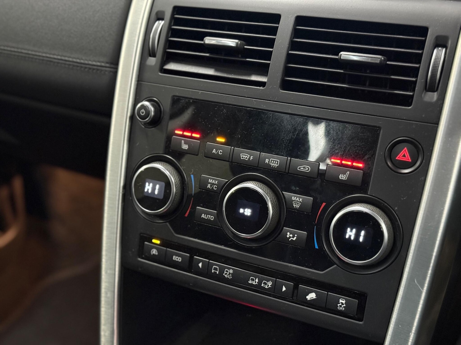 Used Land Rover Discovery Sport 2016 for sale - 77783717: Photo 15