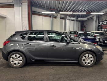 Used Vauxhall Astra 2010 for sale - 77564638: Photo