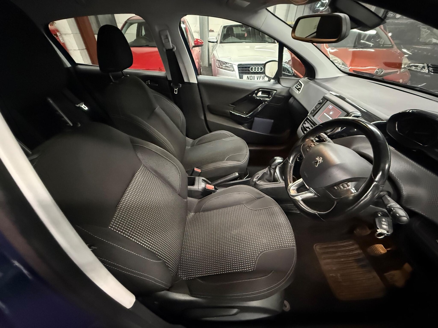 Used Peugeot 208 2016 for sale - 77738232: Photo 9