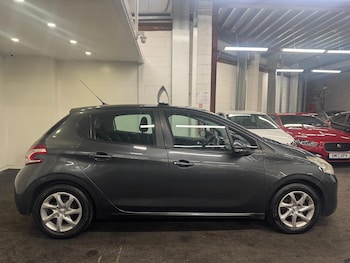 Used Peugeot 208 2013 for sale - 78898382: Photo