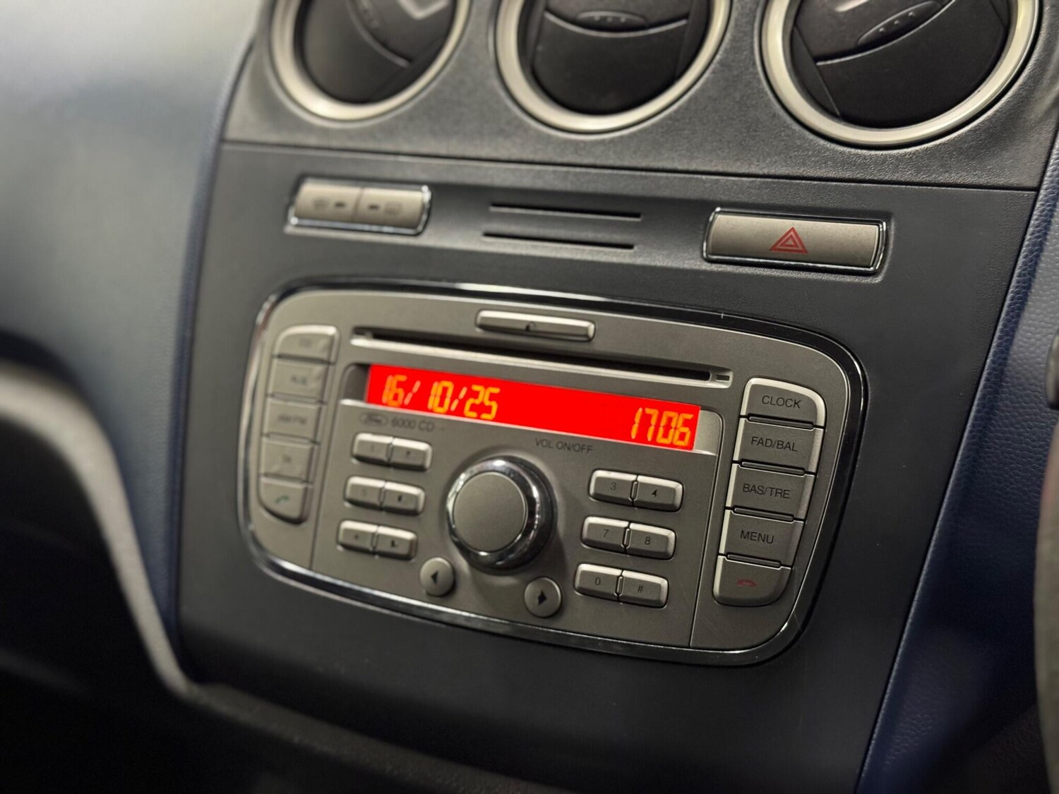 Used Ford Transit Connect 2010 for sale - 76484505: Photo 12