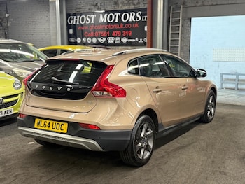 Used Volvo V40 Cross Country 2014 for sale - 78384774: Photo
