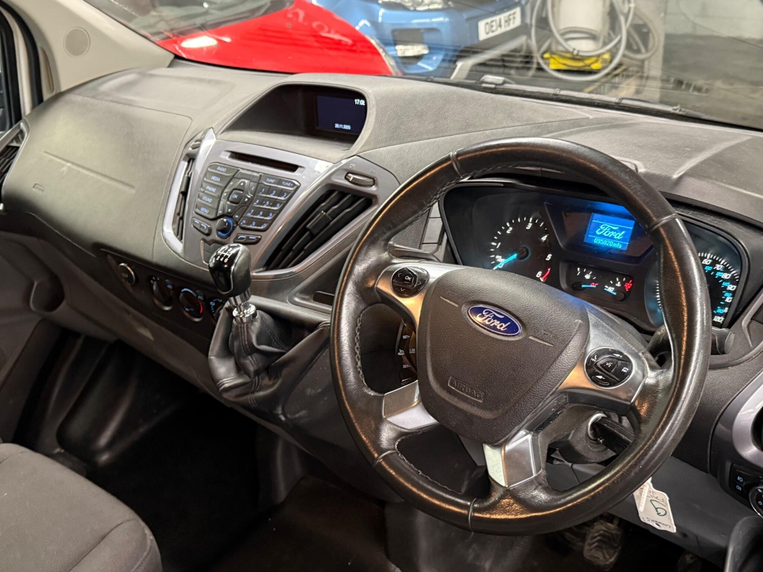 Used Ford Transit Custom 2017 for sale - 76742843: Photo 14