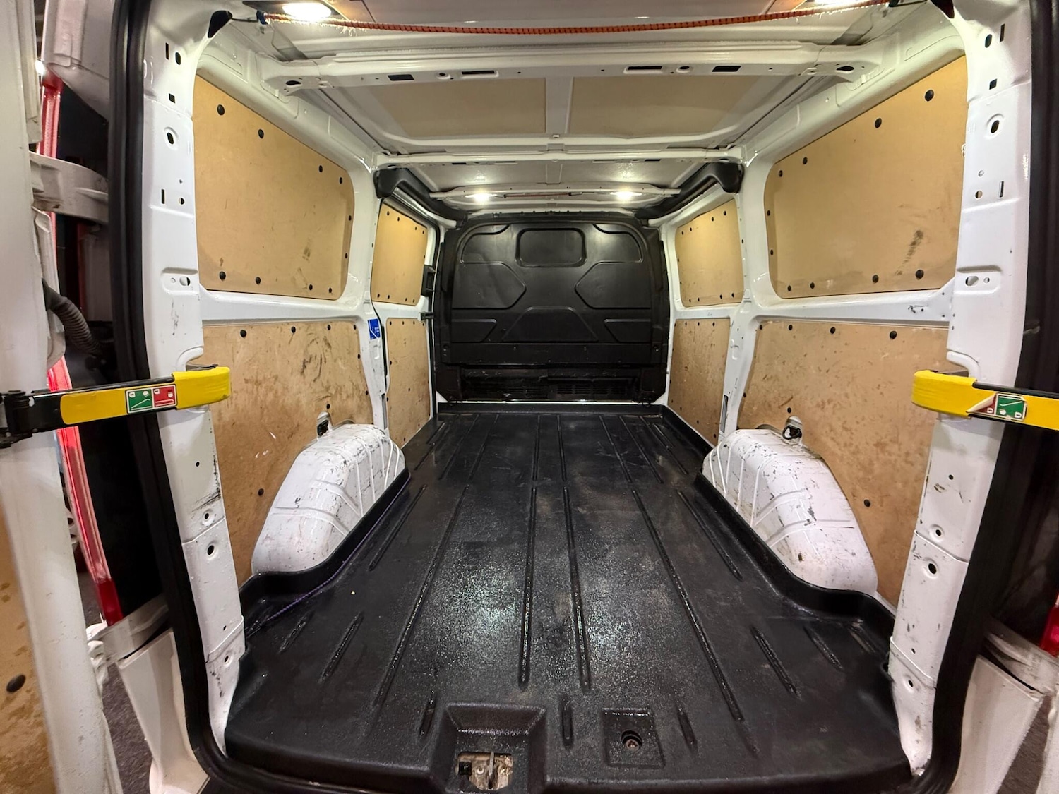 Used Ford Transit Custom 2017 for sale - 76742843: Photo 8