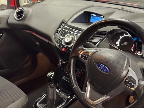 Used Ford Fiesta 2013 for sale - 76307673: Photo 10