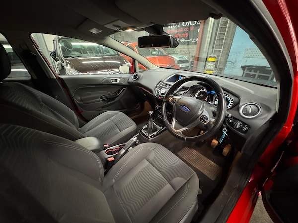 Used Ford Fiesta 2013 for sale - 76307673: Photo 8