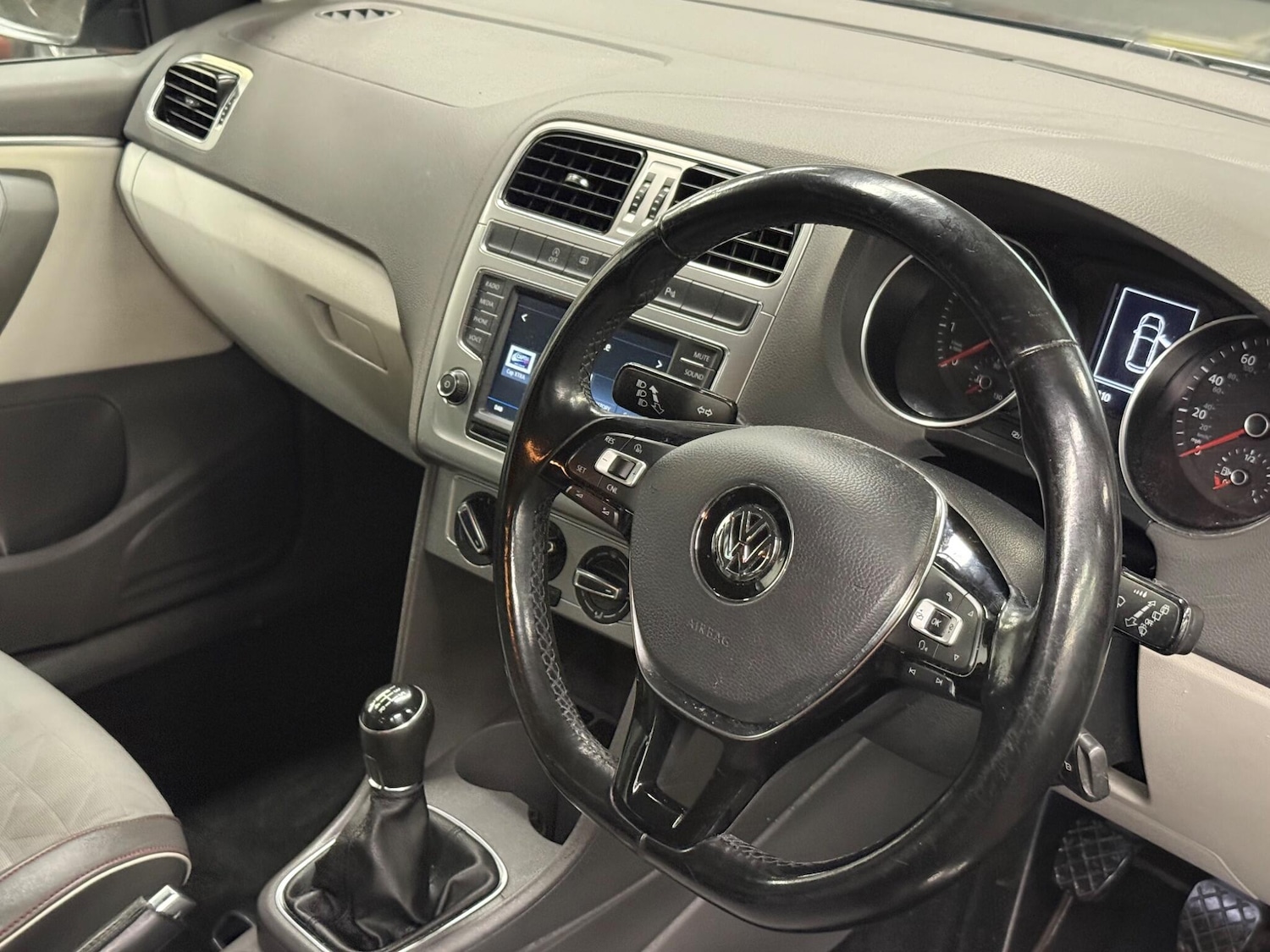 Used Volkswagen Polo for sale - 77704669: Photo 10