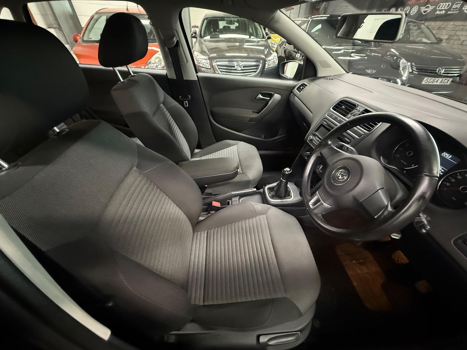 Used Volkswagen Polo 2012 for sale - 77939734: Photo 9