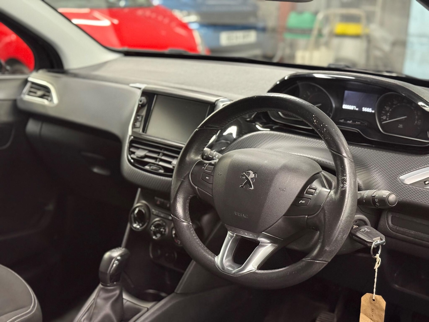 Used Peugeot 208 2017 for sale - 76619673: Photo 10