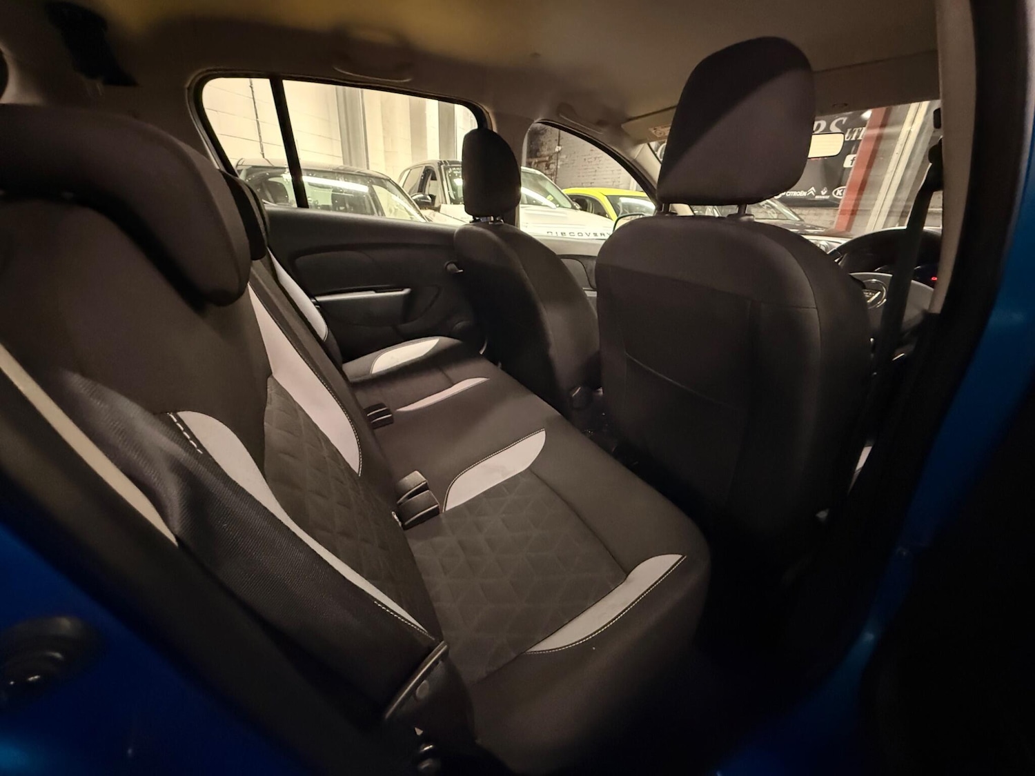 Used Dacia Sandero Stepway 2014 for sale - 77376925: Photo 8