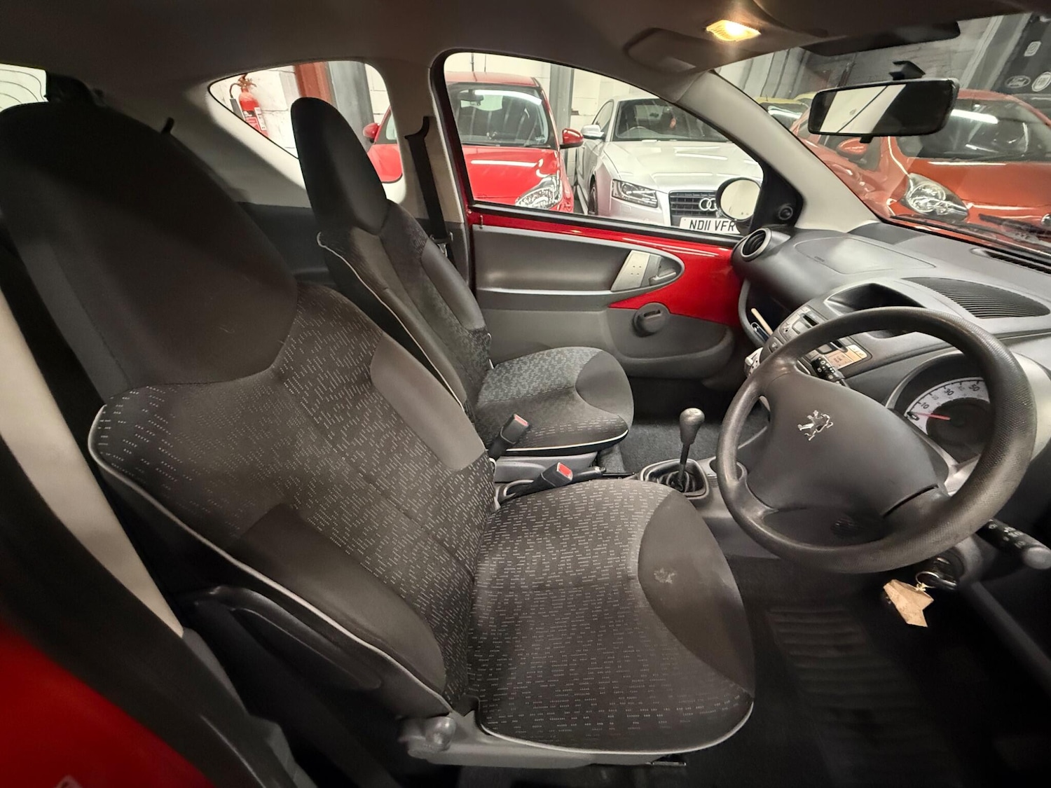 Used Peugeot 107 for sale - 77754130: Photo 9