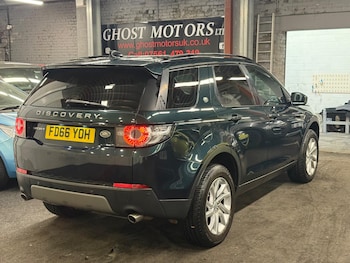 Used Land Rover Discovery Sport 2016 for sale - 76991022: Photo