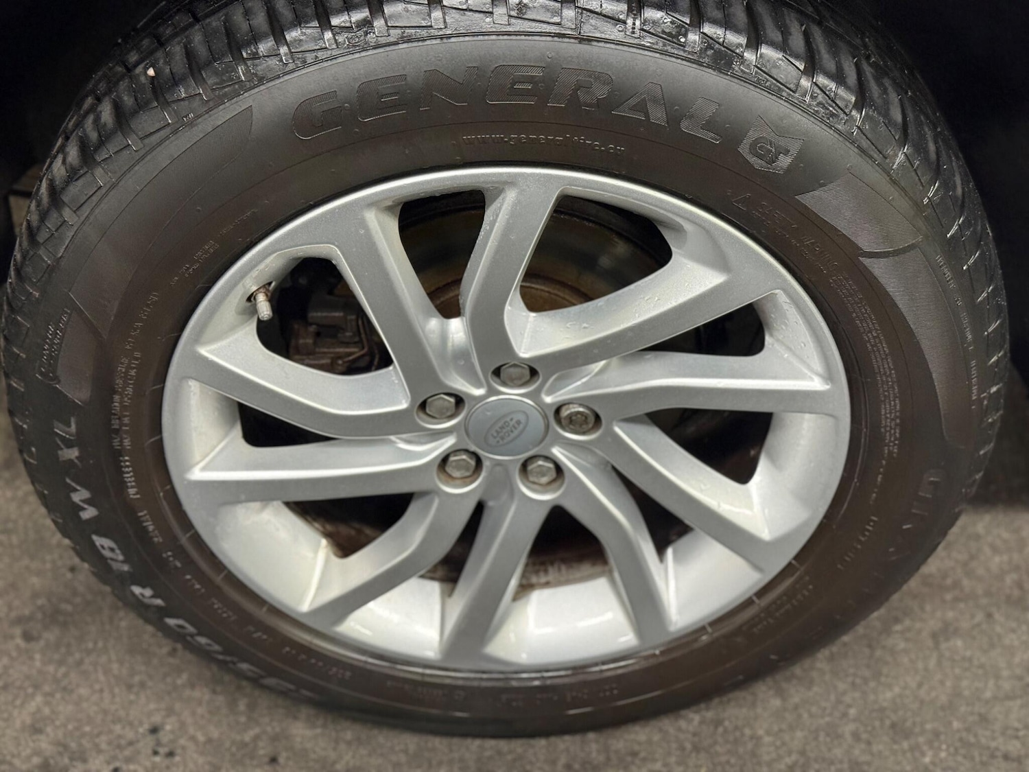 Used Land Rover Discovery Sport 2016 for sale - 76991022: Photo 8