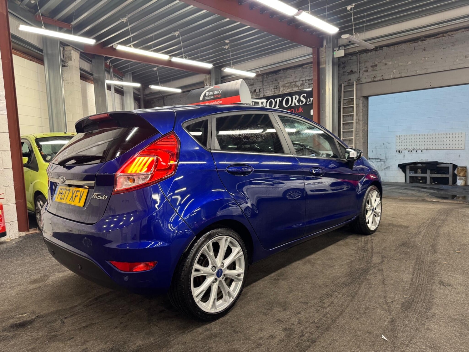 Used Ford Fiesta 2017 for sale - 76348944: Photo 4