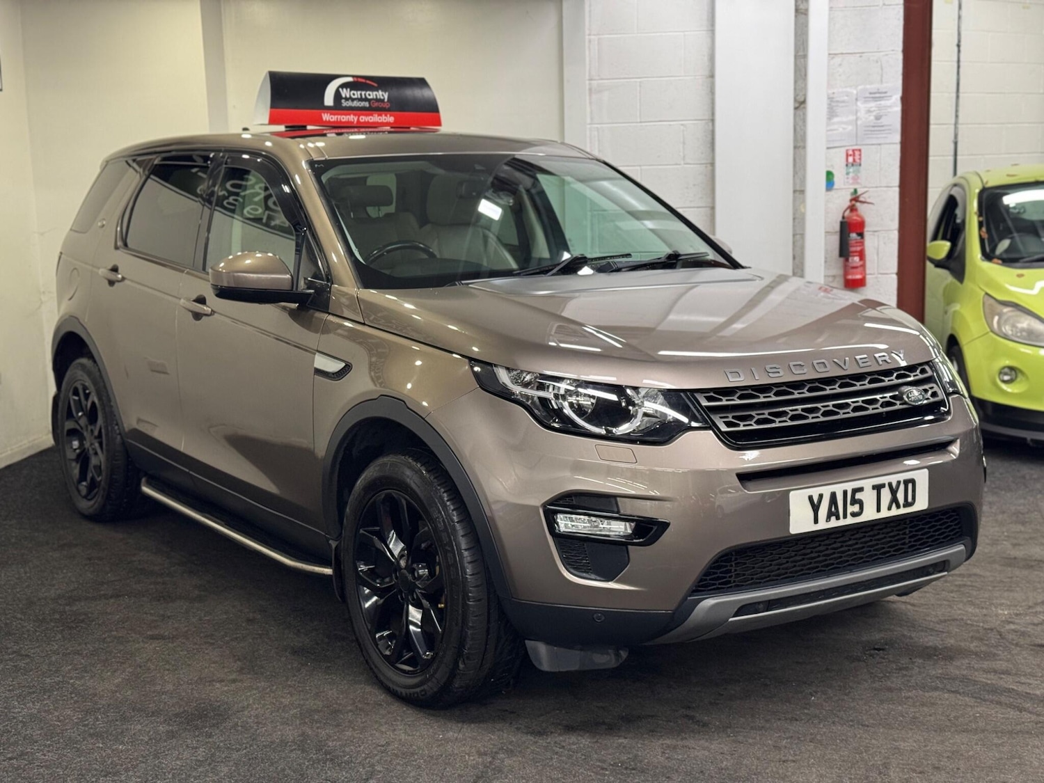 Used Land Rover Discovery Sport 2015 for sale - 76348757: Photo 3
