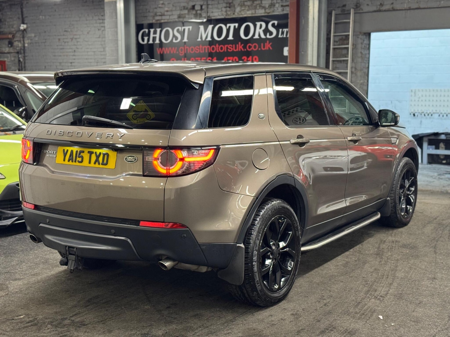 Used Land Rover Discovery Sport 2015 for sale - 76348757: Photo 4