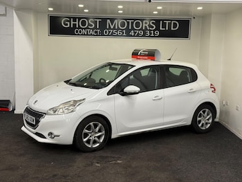 Used Peugeot 208 2013 for sale - 77670472: Photo