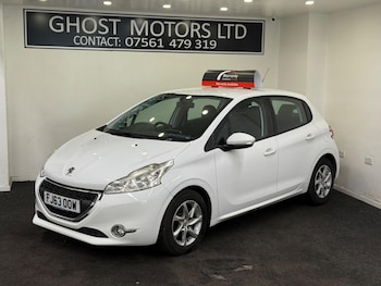 Used Peugeot 208 2013 for sale - 77670472: Photo