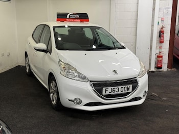 Used Peugeot 208 2013 for sale - 77670472: Photo
