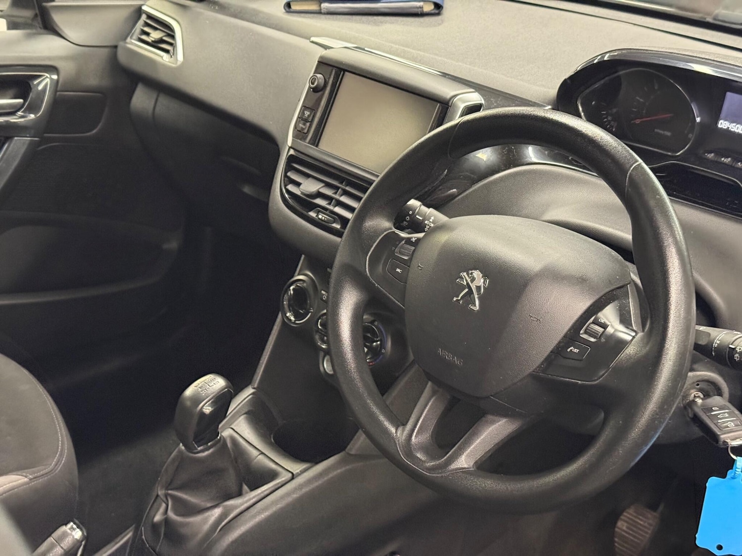 Used Peugeot 208 2013 for sale - 77670472: Photo 9