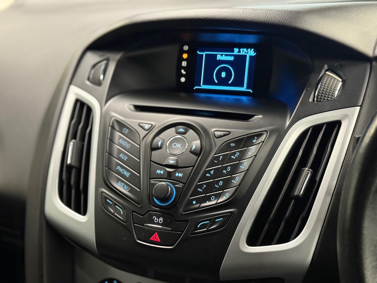 Used Ford Focus 2013 for sale - 76440826: Photo 11