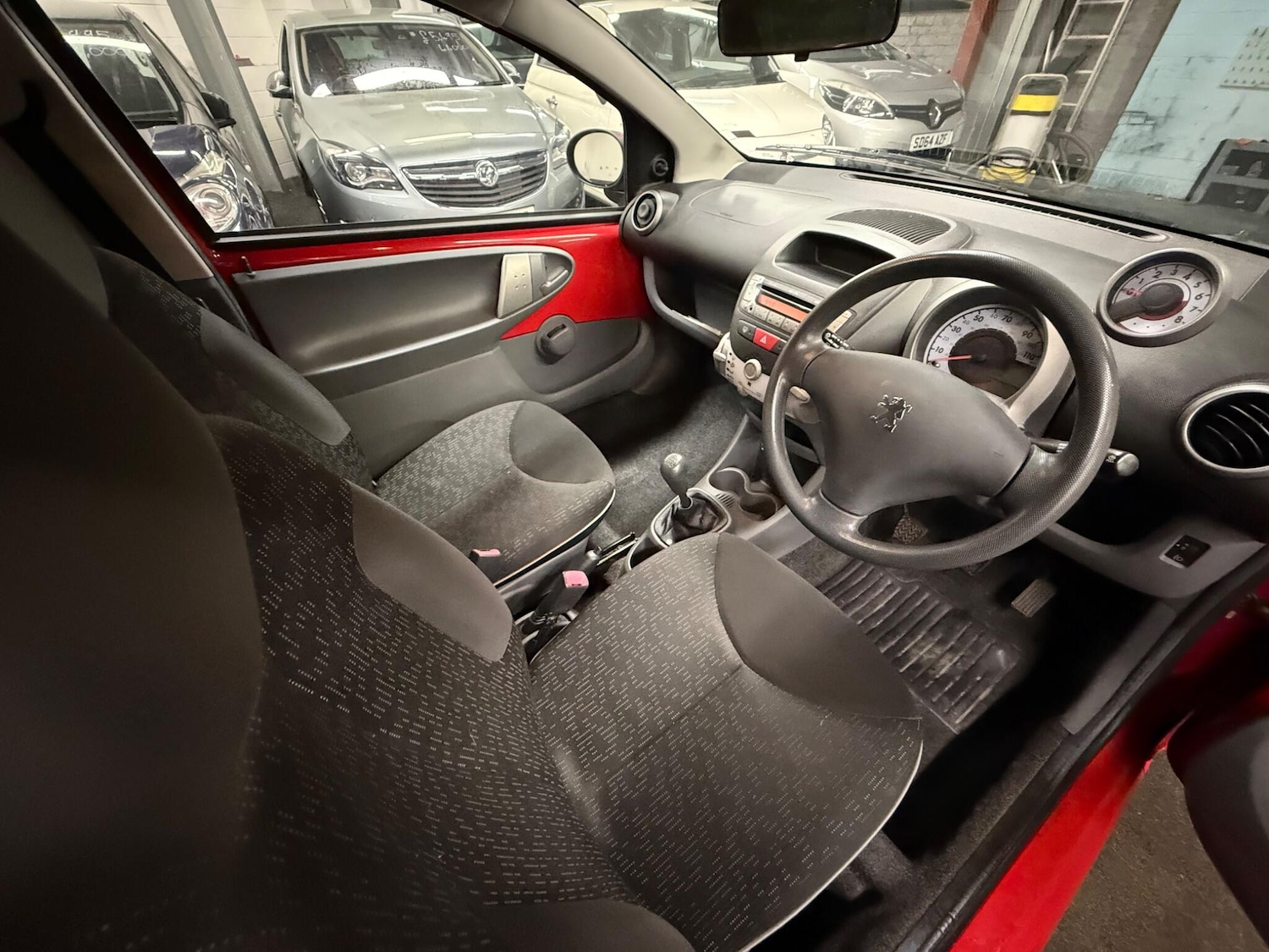 Used Peugeot 107 2009 for sale - 77525085: Photo 8