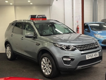 Used Land Rover Discovery Sport 2015 for sale - 76824004: Photo