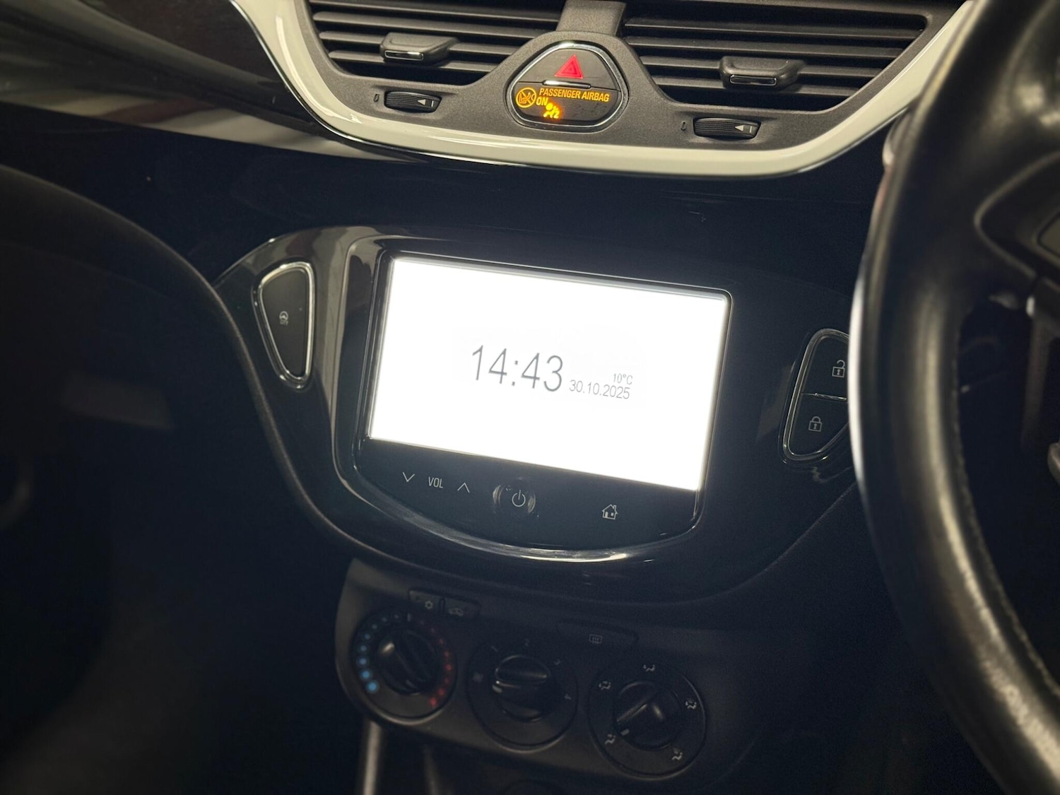 Used Vauxhall Corsa 2016 for sale - 76432240: Photo 11