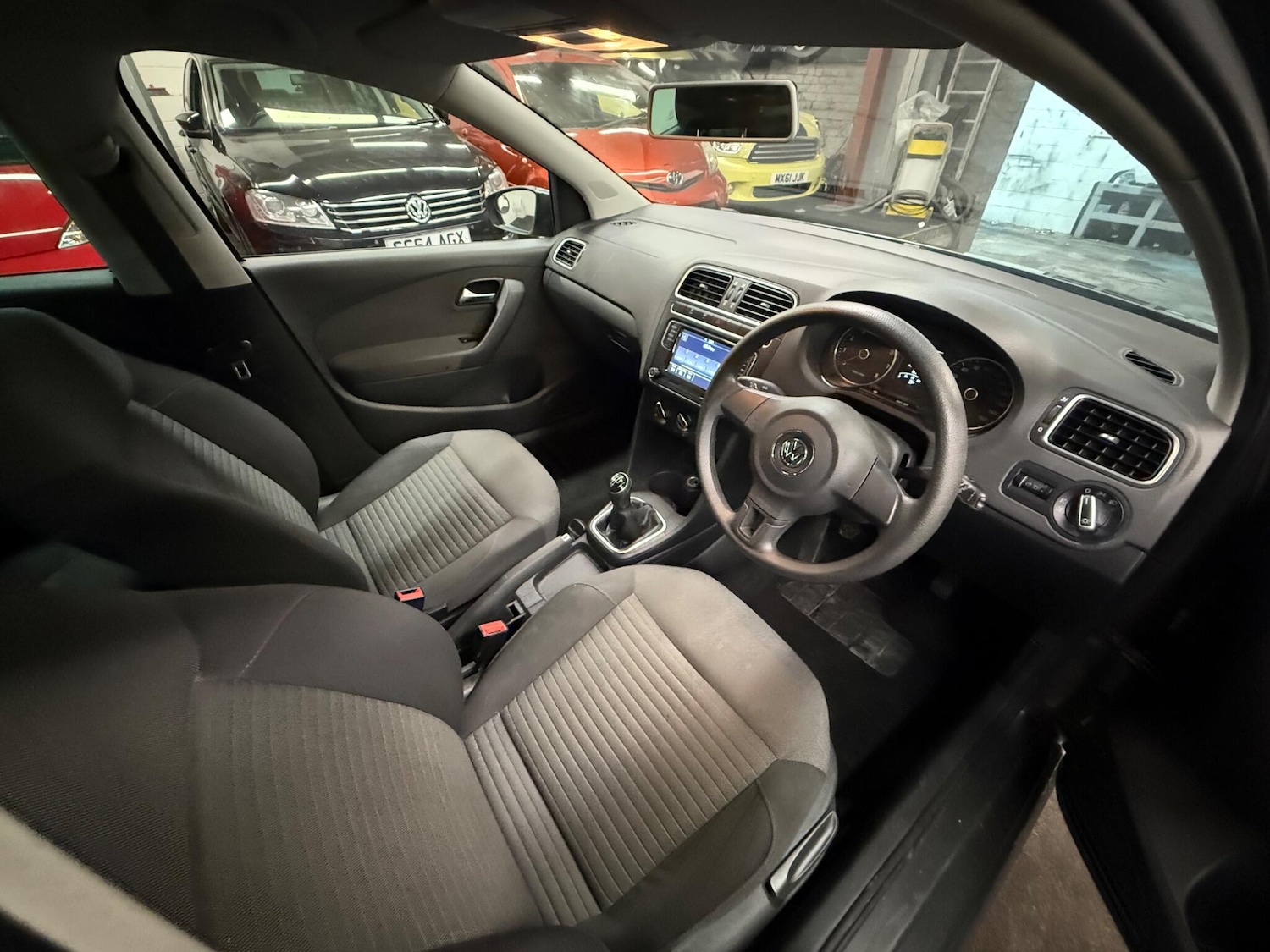 Used Volkswagen Polo 2013 for sale - 77657949: Photo 8