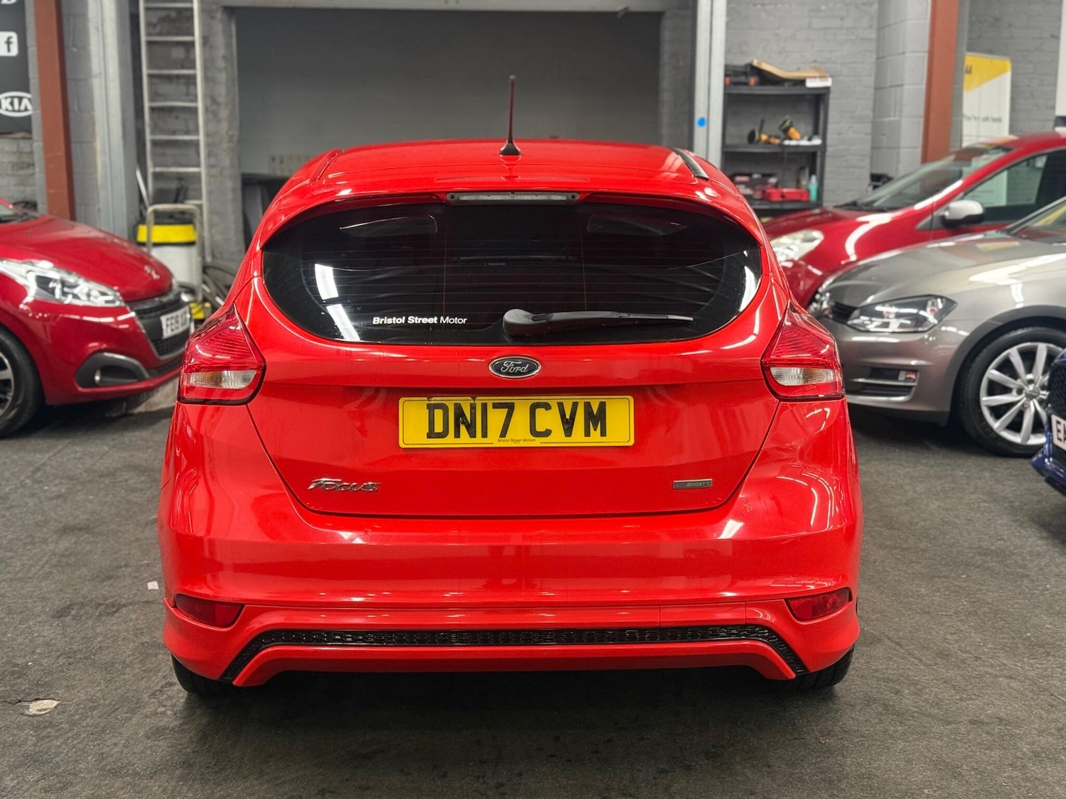 Used Ford Focus 2017 for sale - 77550128: Photo 5