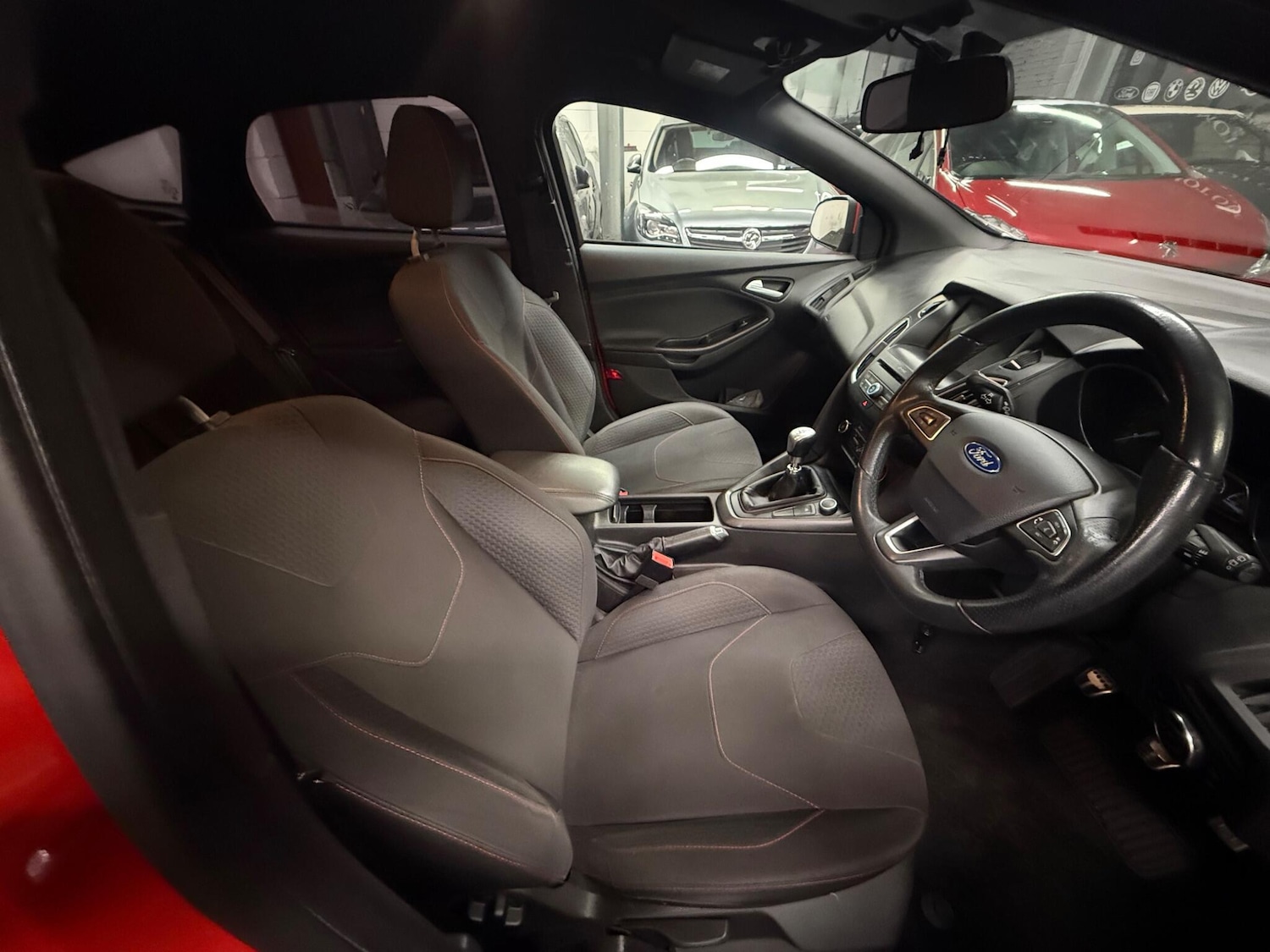 Used Ford Focus 2017 for sale - 77550128: Photo 9