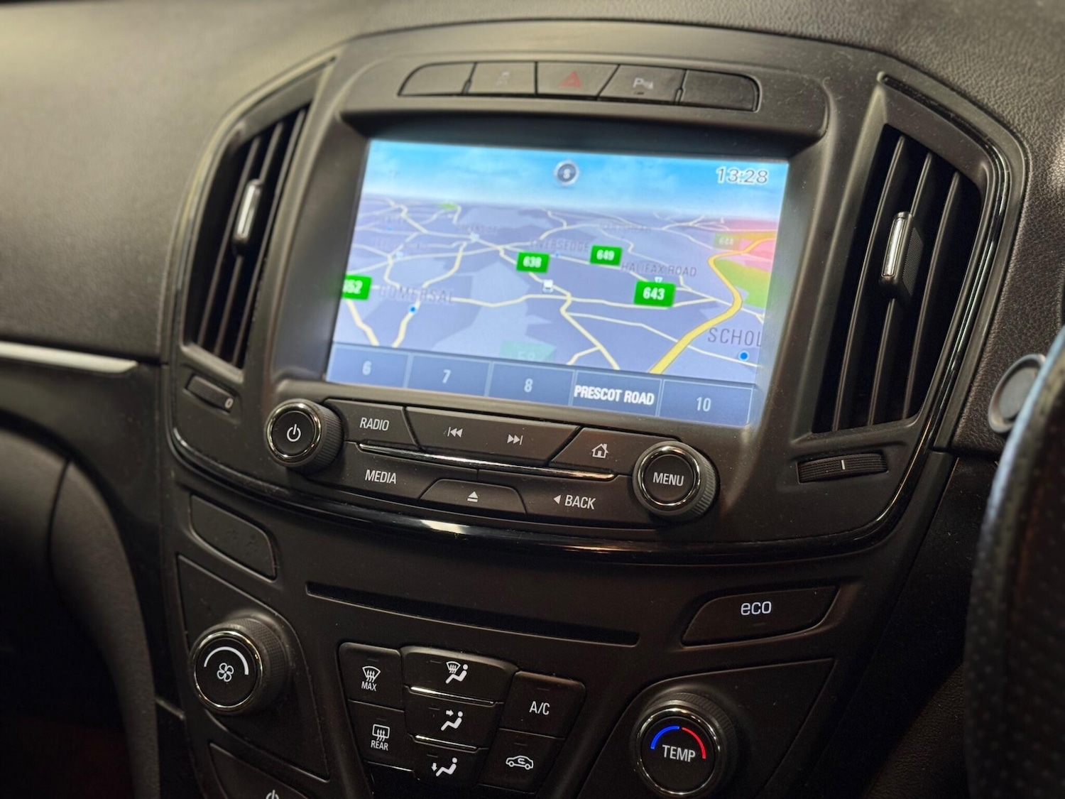 Used Vauxhall Insignia 2015 for sale - 76592084: Photo 11