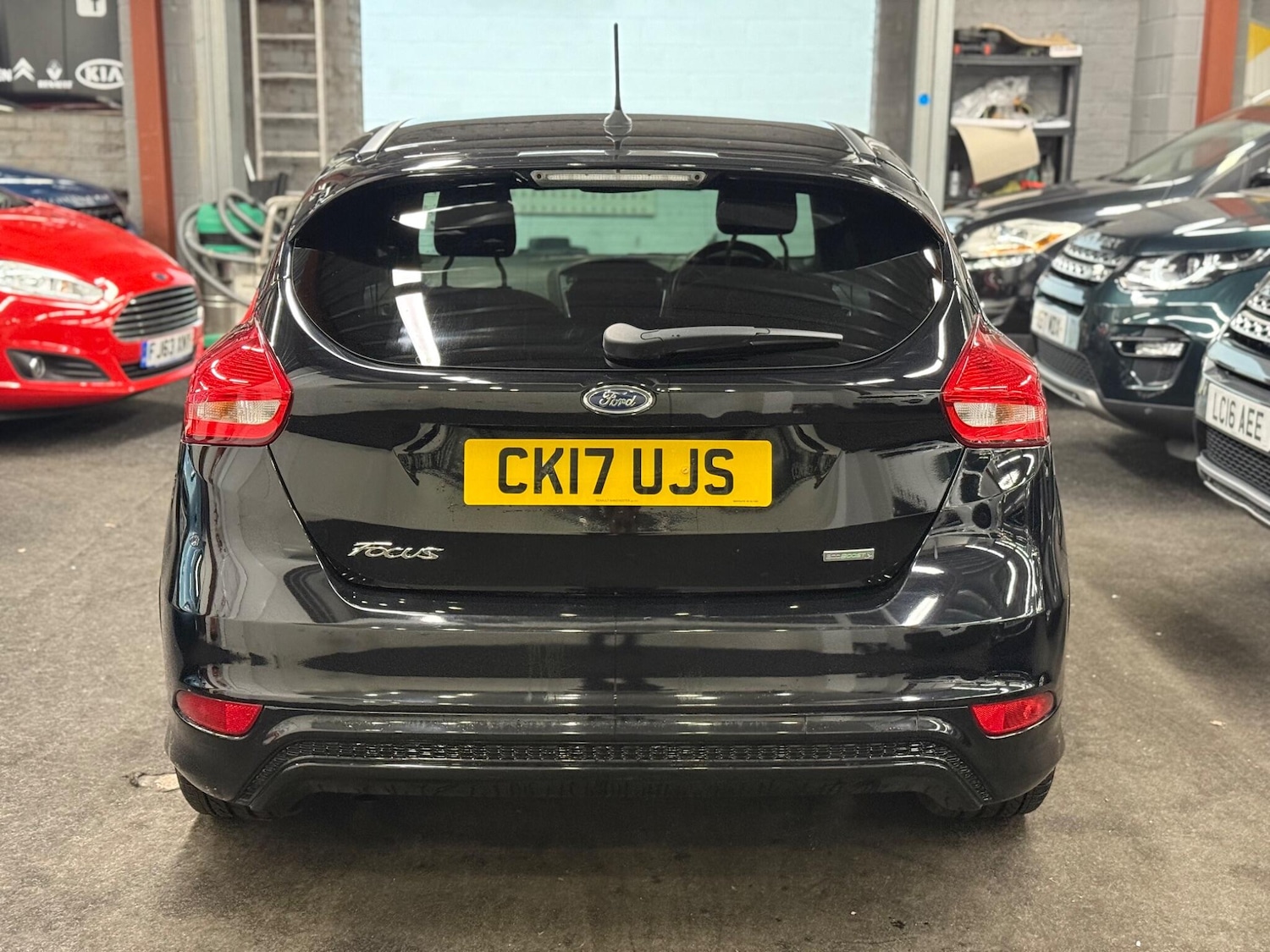 Used Ford Focus 2017 for sale - 76620307: Photo 5