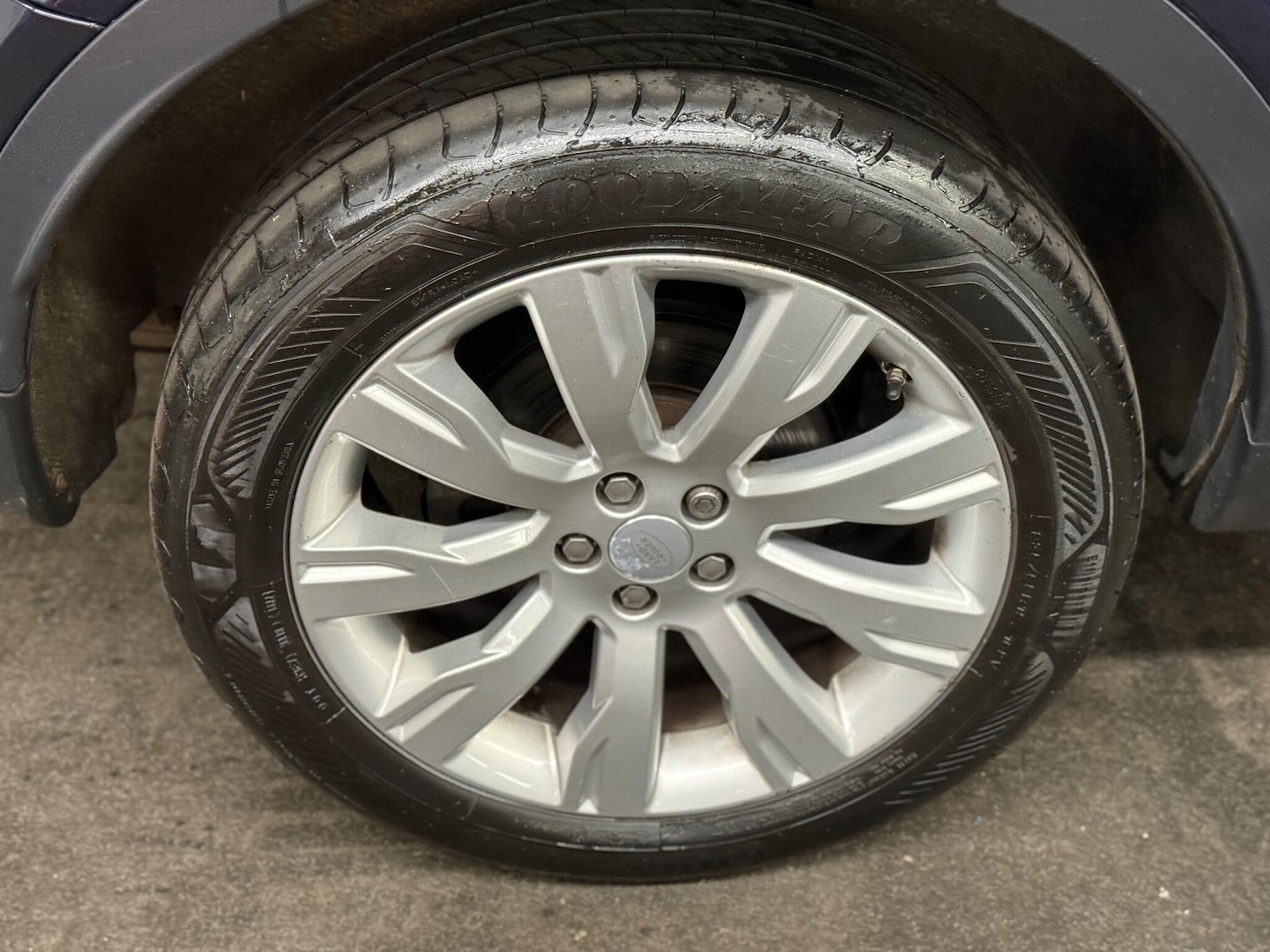 Used Land Rover Discovery Sport for sale - 77808795: Photo 8