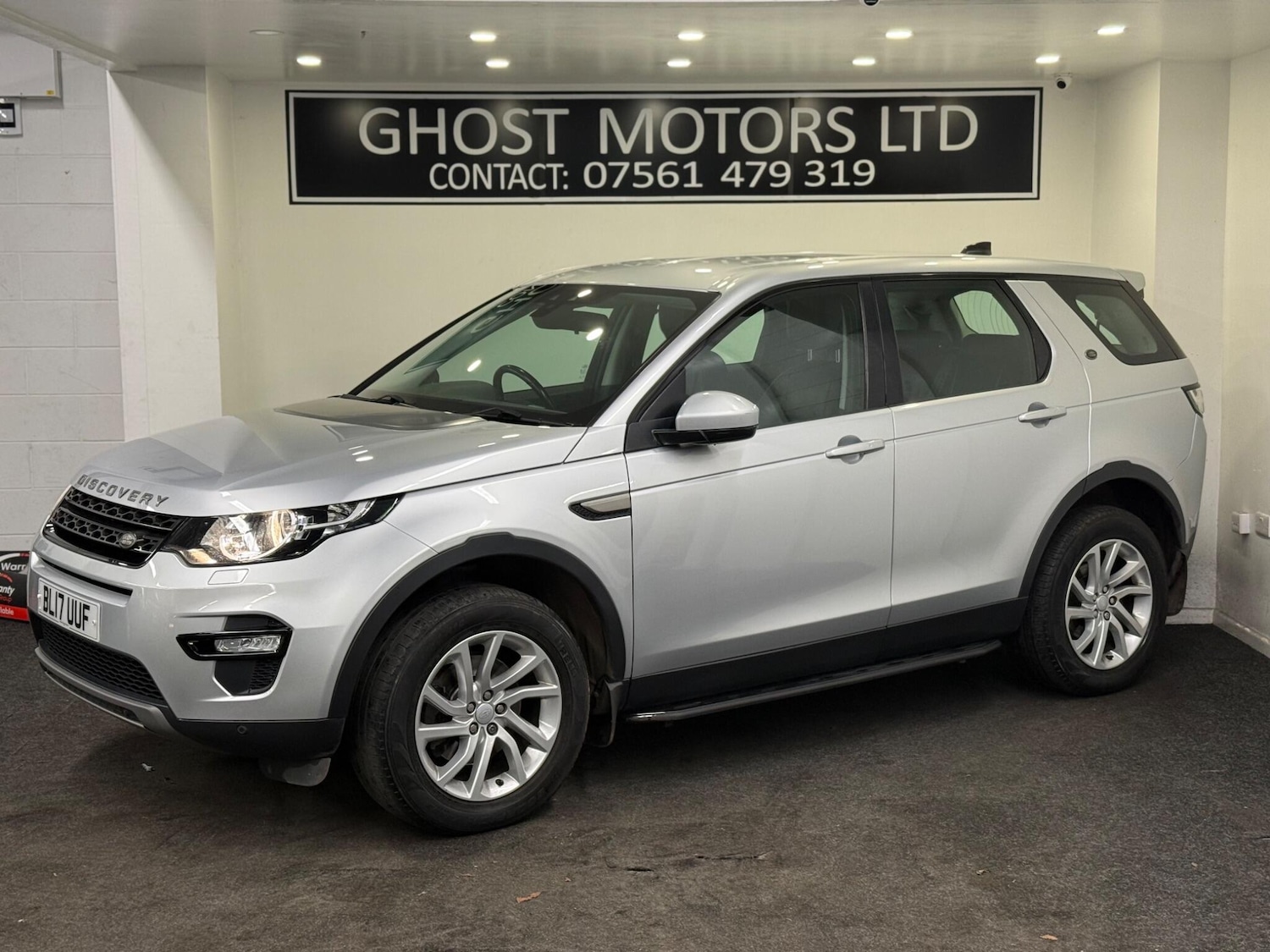 Used Land Rover Discovery Sport 2017 for sale - 76942508: Photo 1