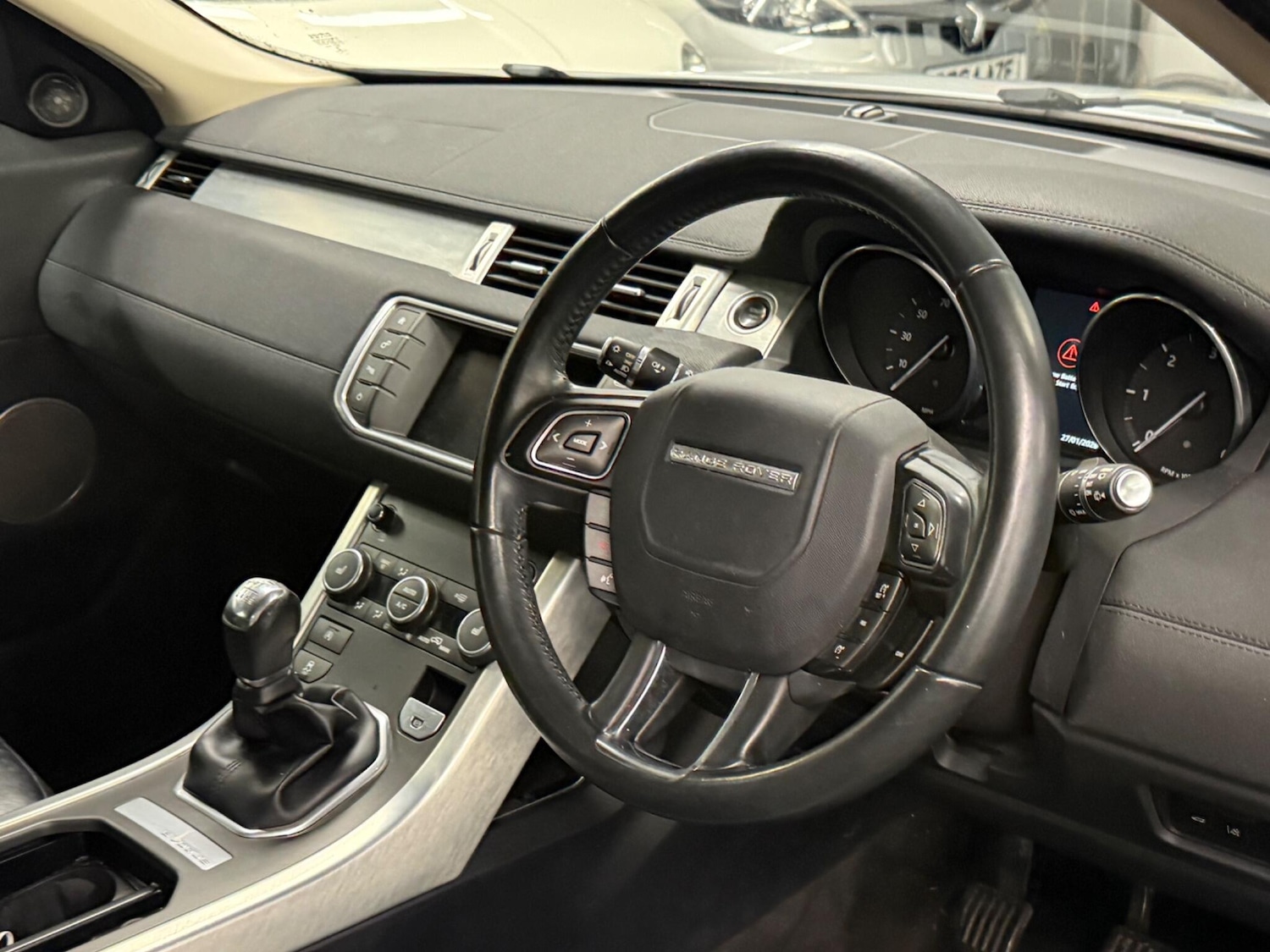 Used Land Rover Range Rover Evoque 2015 for sale - 77537391: Photo 11