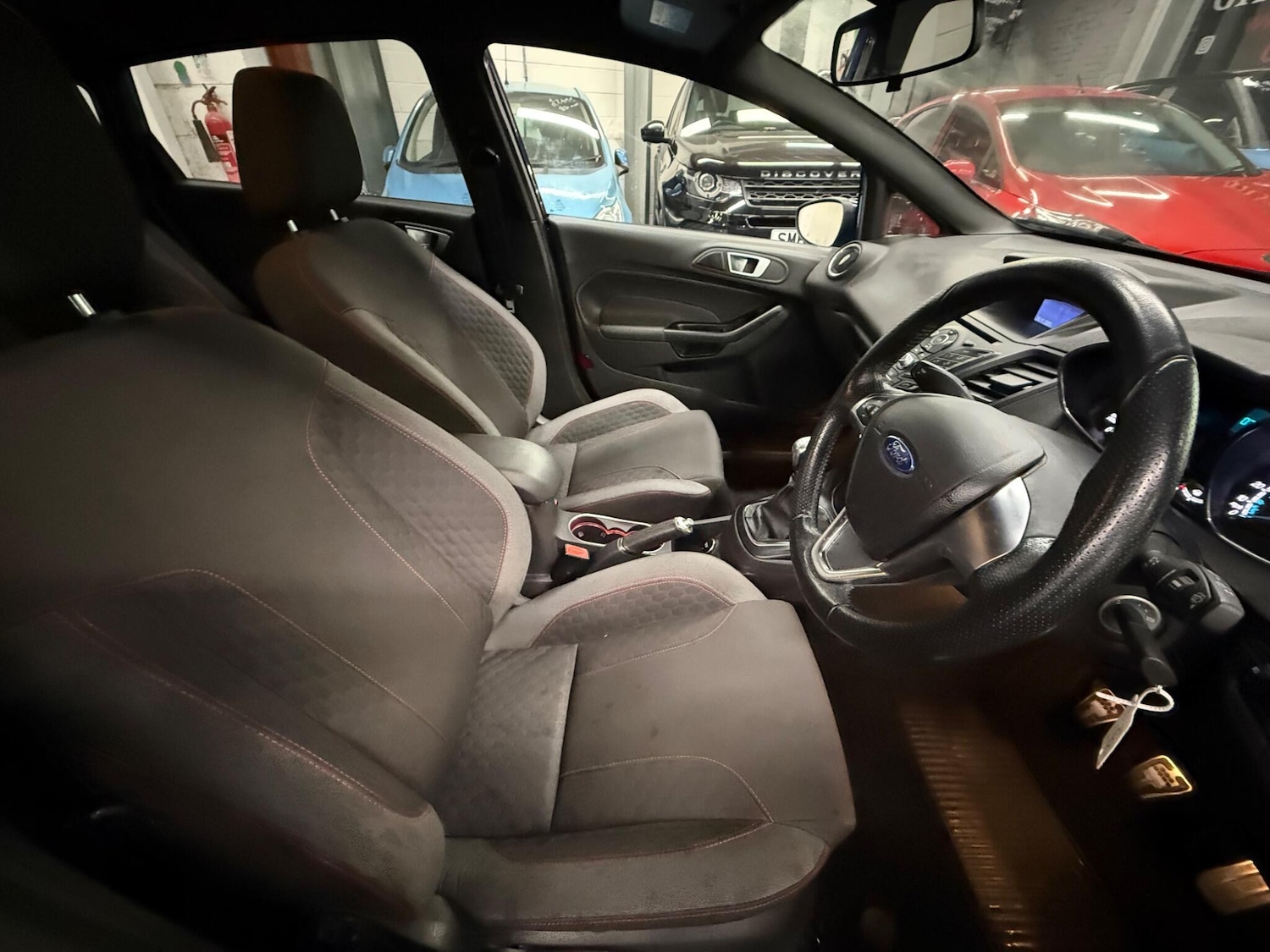 Used Ford Fiesta 2017 for sale - 76936095: Photo 9