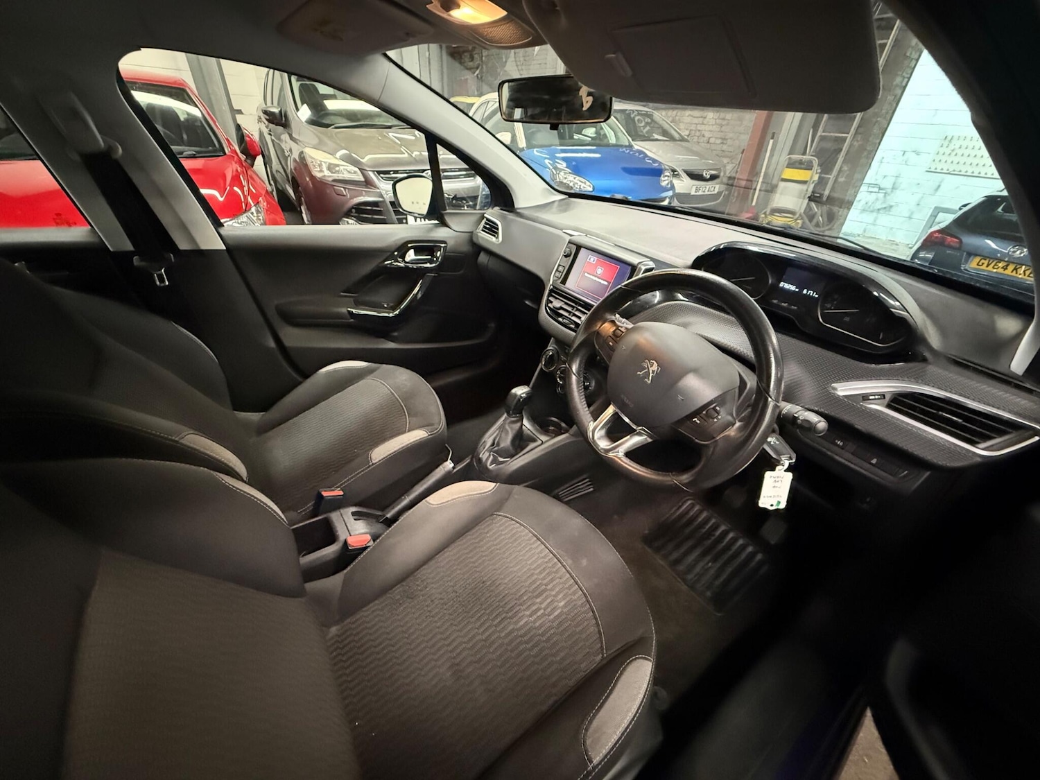 Used Peugeot 208 2016 for sale - 78184708: Photo 8