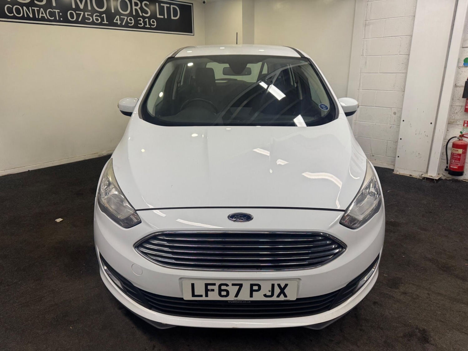 Used Ford Grand C-Max 2017 for sale - 76714772: Photo 2