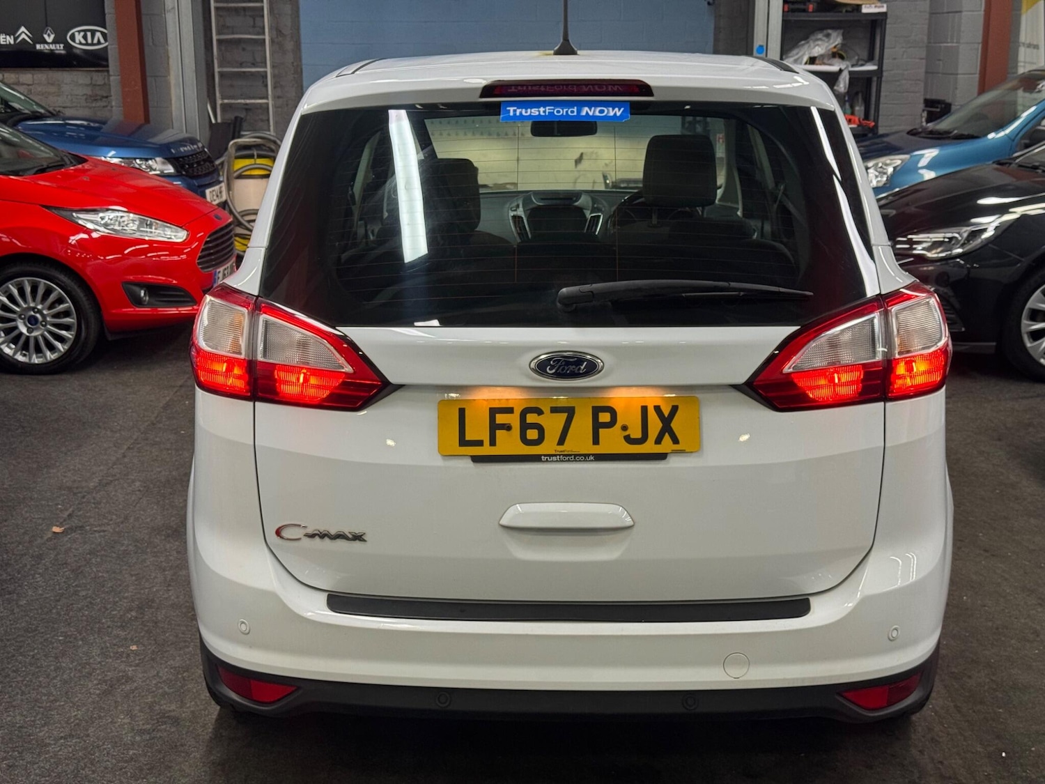 Used Ford Grand C-Max 2017 for sale - 76714772: Photo 4