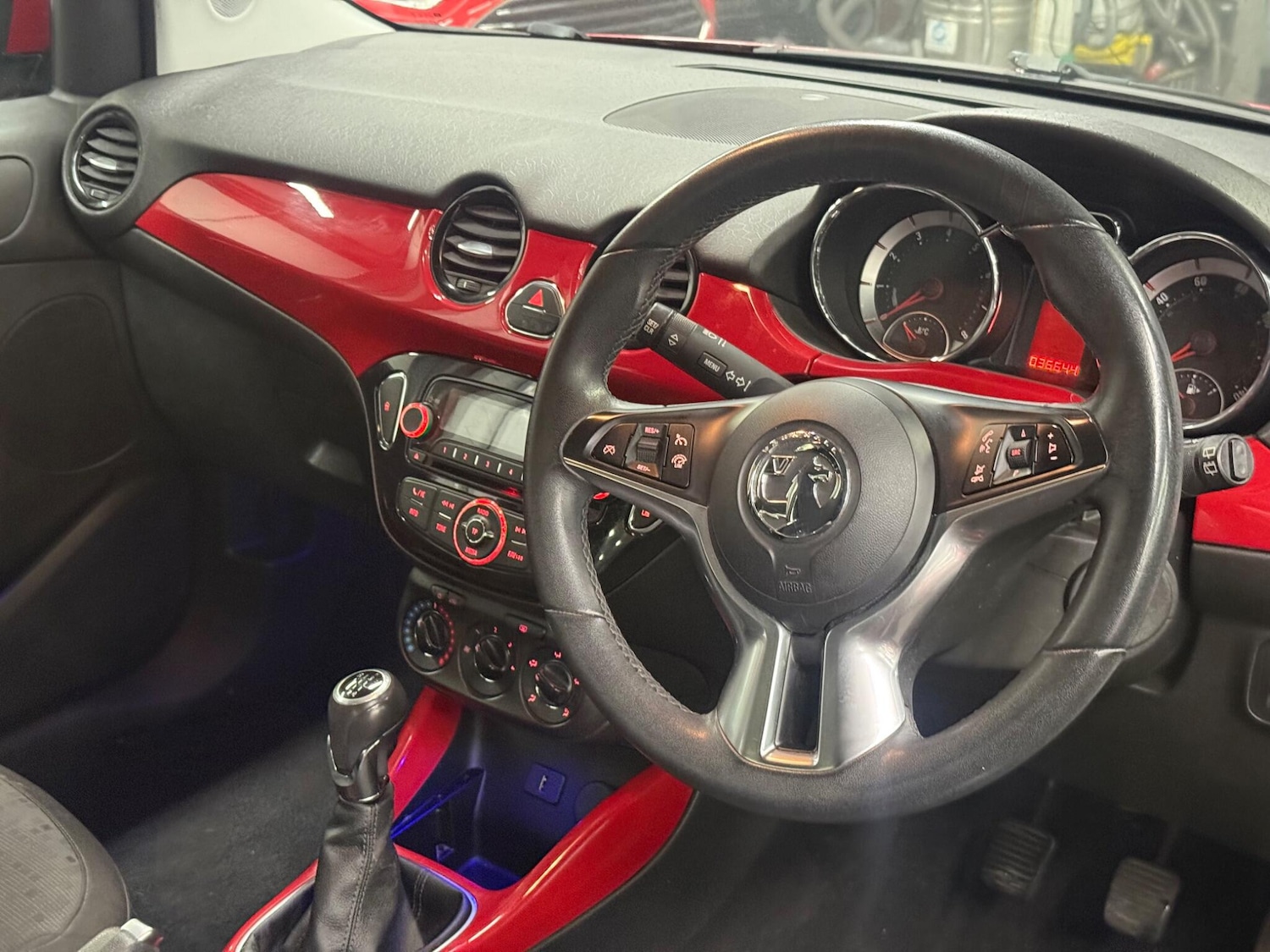 Used Vauxhall ADAM 2014 for sale - 76592745: Photo 10